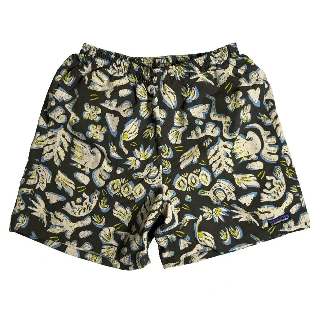 Patagonia Baggies Shorts Mens XS Pine Needle Green Across Oceans Print 5in NWOT